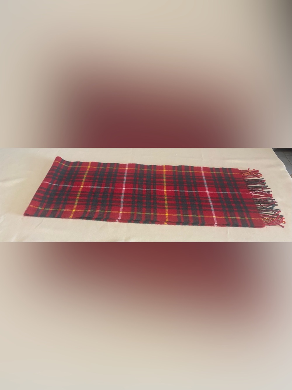 Ingles Buchan 100% Lambswool Tartan Scarf 12 X 62” Scotland Fringe Red Holiday - Picture 6 of 13